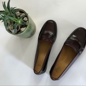 Burgundy G H Bass Whitney Weejuns Loafers | 8.5